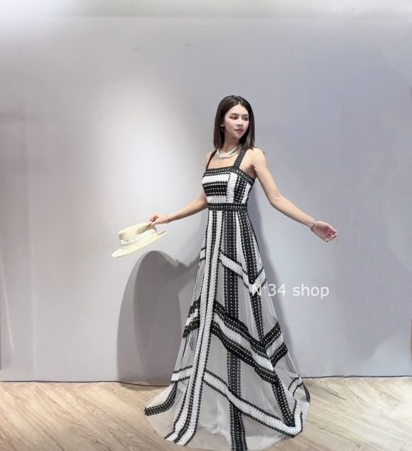 水溶蕾絲花邊禮服