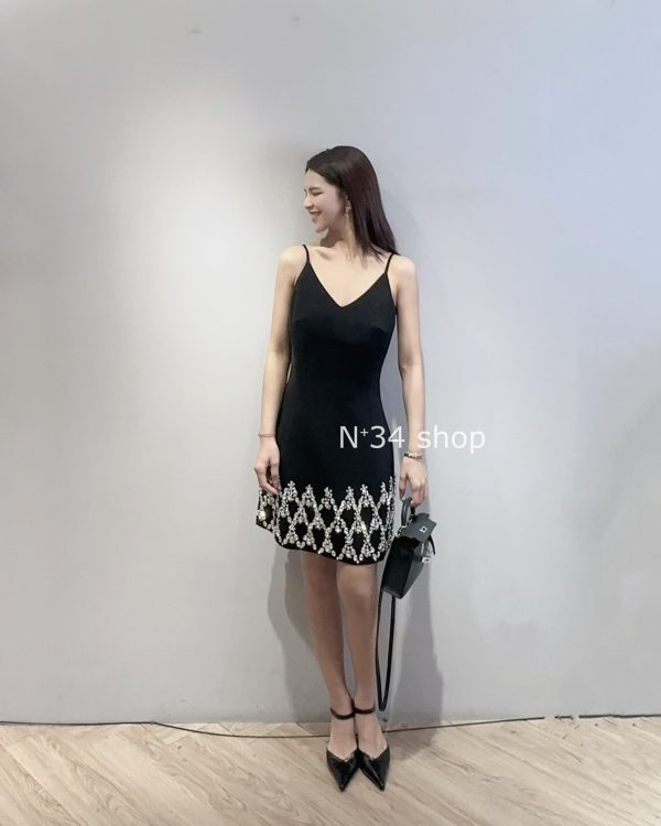 下鑽珠吊帶短禮服